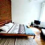 One Bedroom By The Park Old Town Belle Vue Timisoara