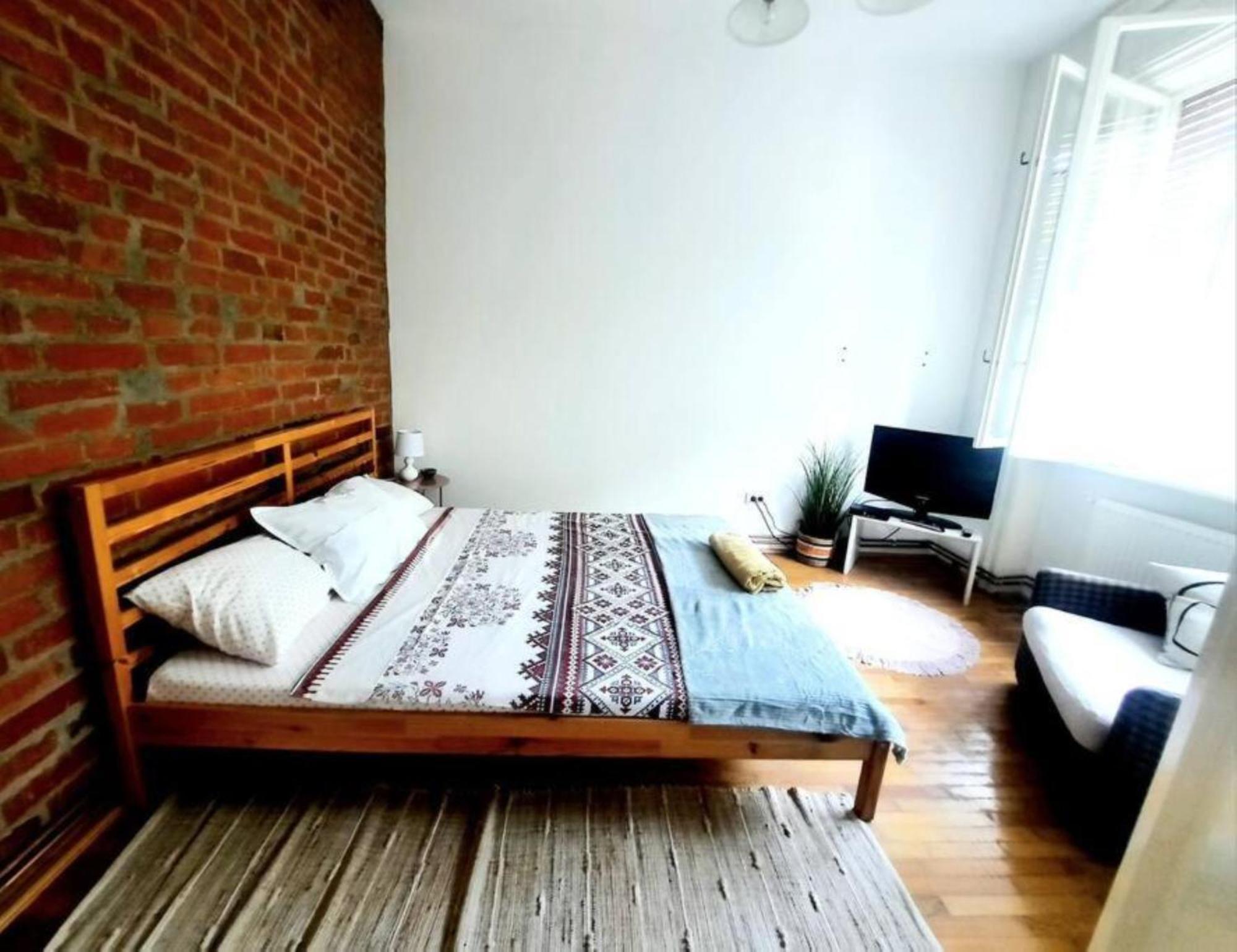 One Bedroom By The Park Old Town Belle Vue Apartment *